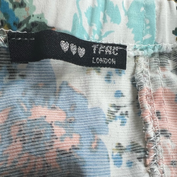 TFCN London Prom Dress - Picture 8 of 9